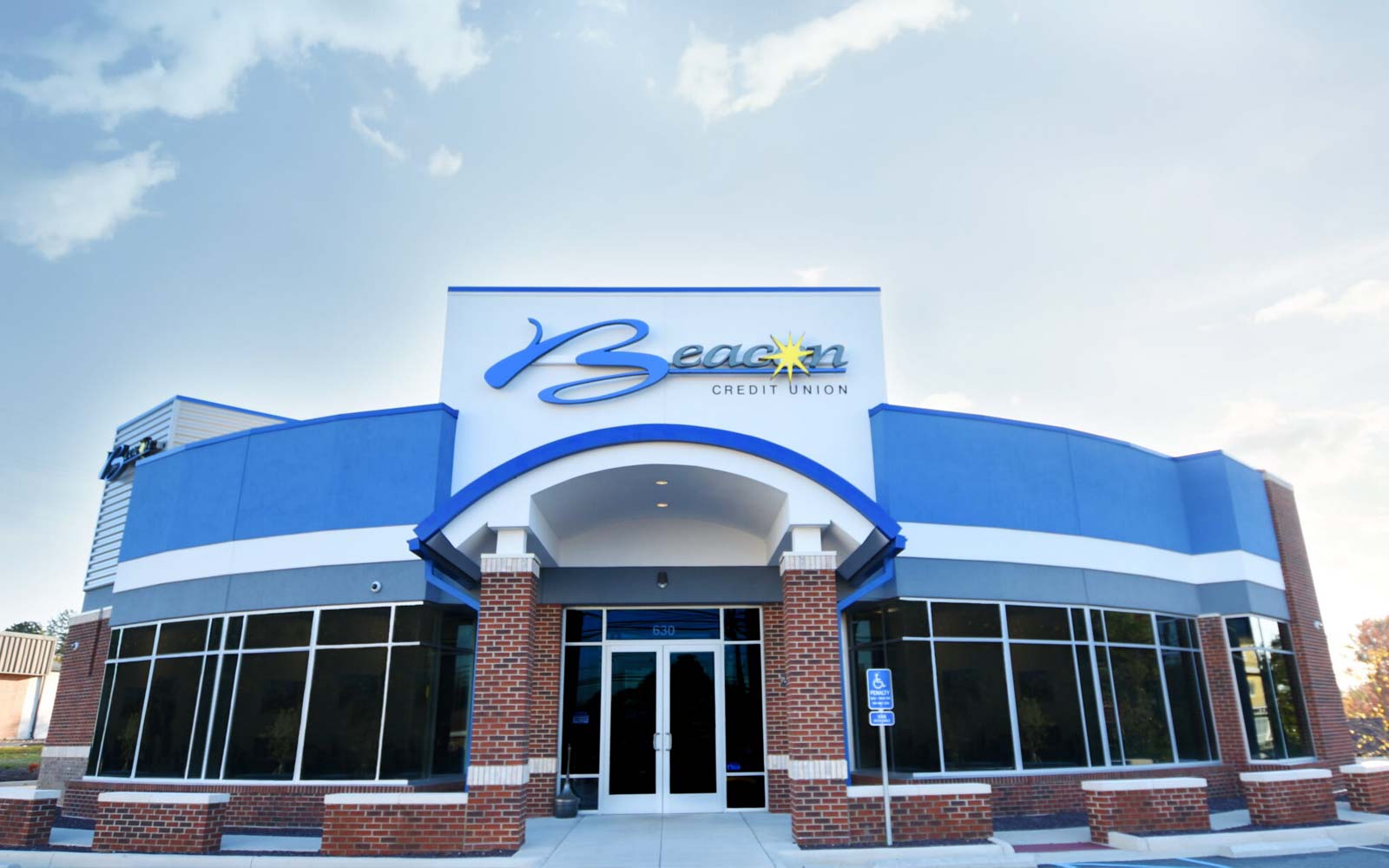 Piney Forest Road branch exterior